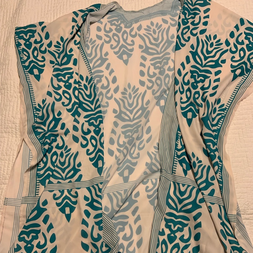 Pom Pom detail Kimono